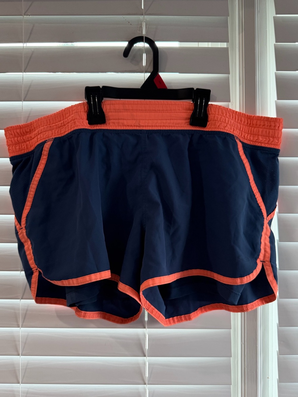 Navy Athletic Shorts Size Medium 💙🧡